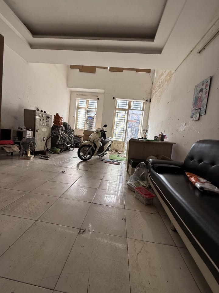 Nhà riêng Lê Đình Cẩn 86m² - Sổ hồng sẵn, ô tô vào tận nhà!