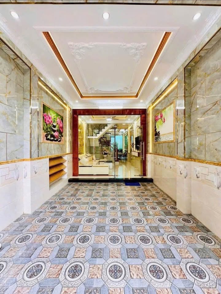 Nhà Ngô Quyền Q10 - 75m² - 2.75 Tỷ - HĐ Thuê 25tr/tháng