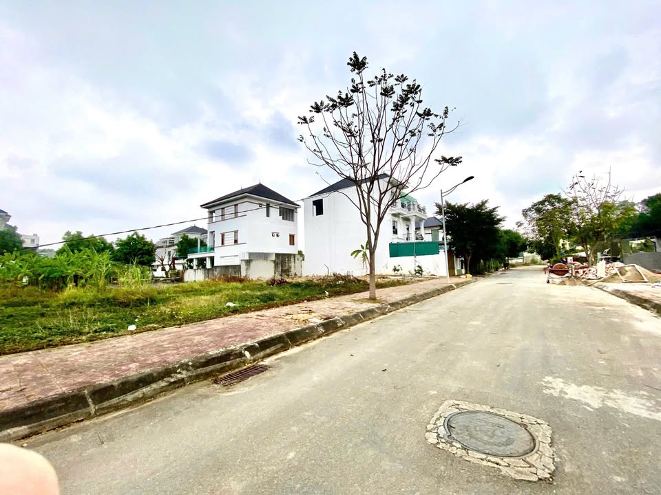 Đất nền Nam Đầm Vạc 200m² - Hướng Nam, Sổ đỏ sẵn, Giá đầu tư