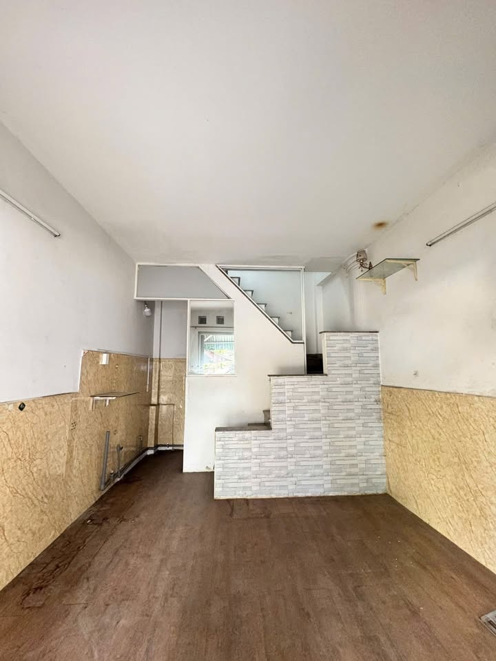 Nhà Mặt Tiền Đường Số 6 Hiệp Bình Chánh, Thủ Đức - 3.35 Tỷ, 19m²