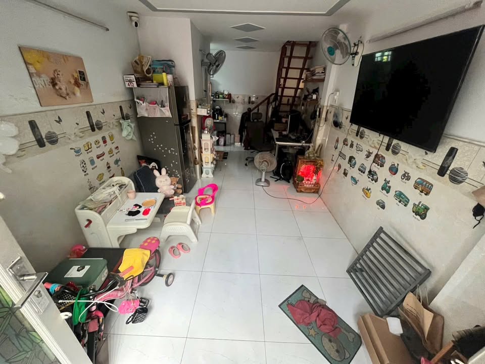 Nhà Riêng Quận 7 27m² 2PN - Sổ hồng sẵn, nở hậu tài lộc!