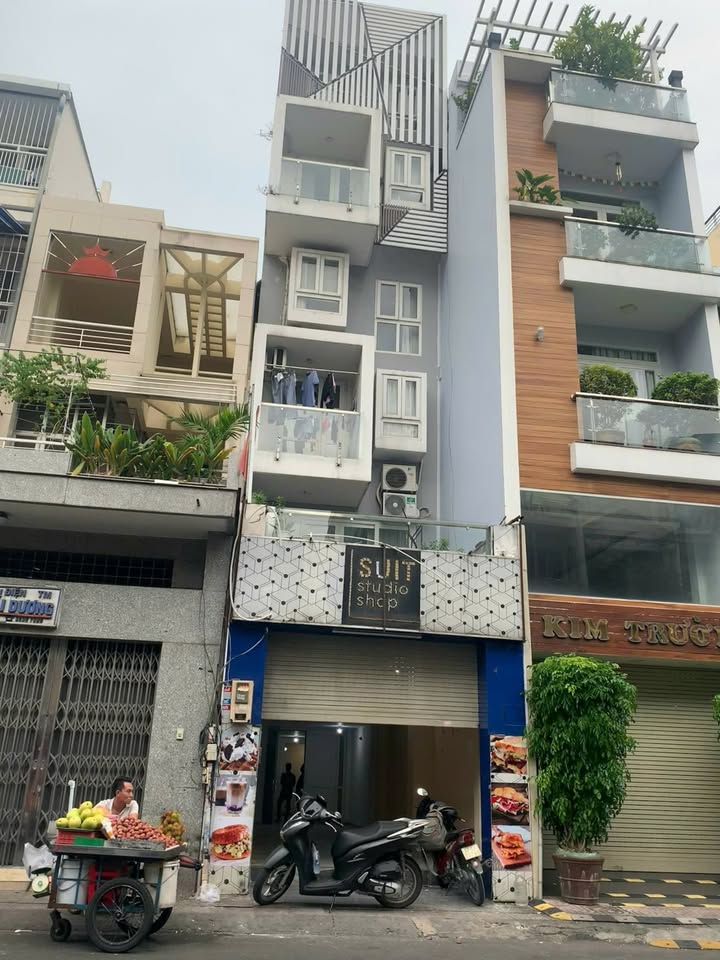 Nhà Mặt Tiền Cống Quỳnh, Quận 1 - 64m² - 43 Tỷ - HĐ Thuê 75tr/tháng