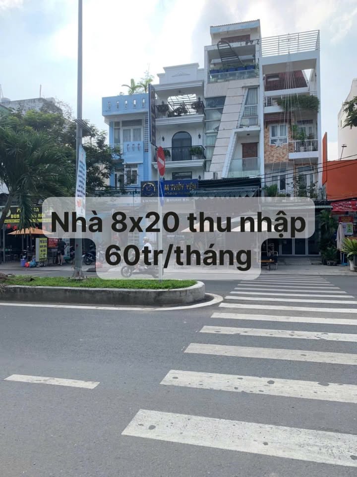 Nhà phố Phú Mỹ Hưng 160m² 38 tỷ - Mặt tiền kinh doanh