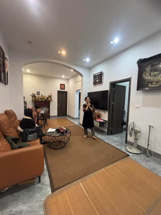 Nhà Lý Nam Đế Hoàn Kiếm 41m² Tặng Full Nội Thất - Giá 7.9 Tỷ