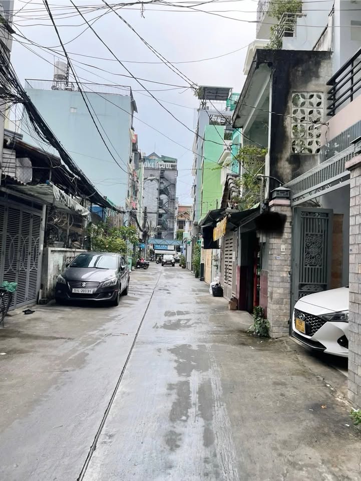 Nhà Hẻm Xe Hơi Thành Thái Q10, 88m², Nở Hậu 5.5m - Tiềm Năng Xây CHDV