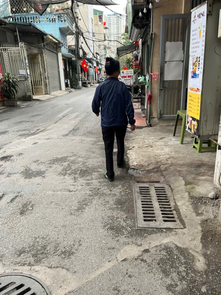 Căn hộ Tập thể Tân Mai, Hoàng Mai 14m² giá 1.4 tỷ - Sẵn sàng ở ngay!