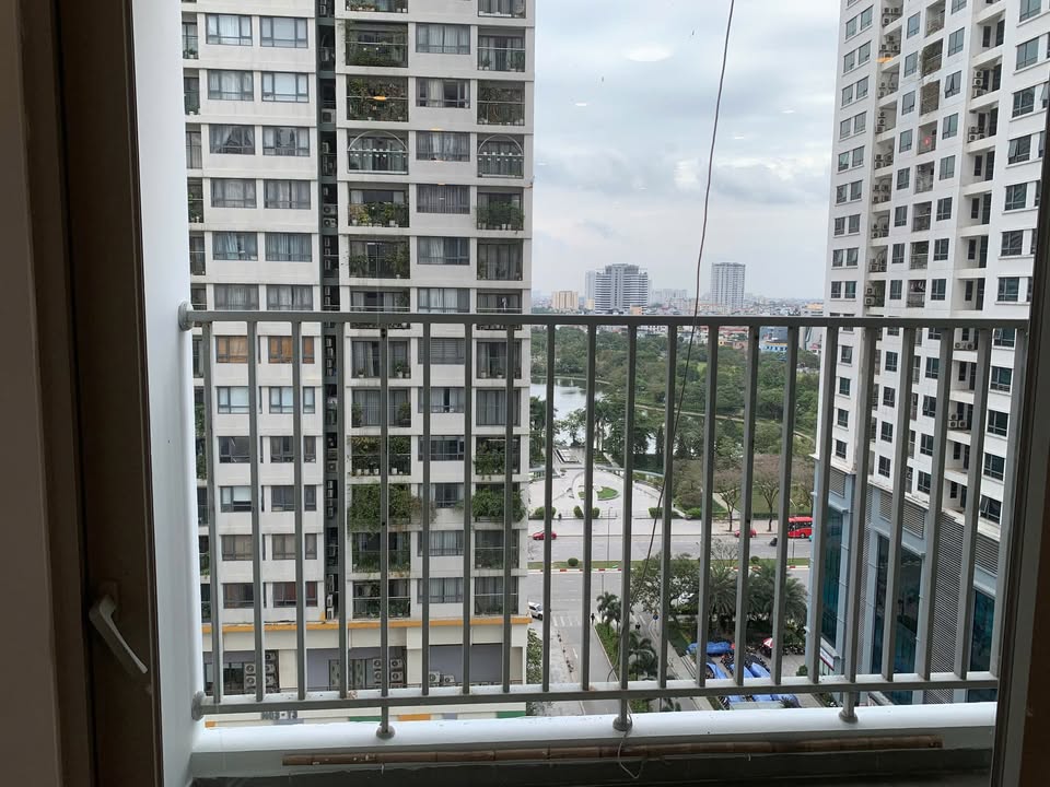 Bán gấp căn hộ 85m² Tòa N03T2 Ngoại Giao Đoàn - Sổ hồng sẵn