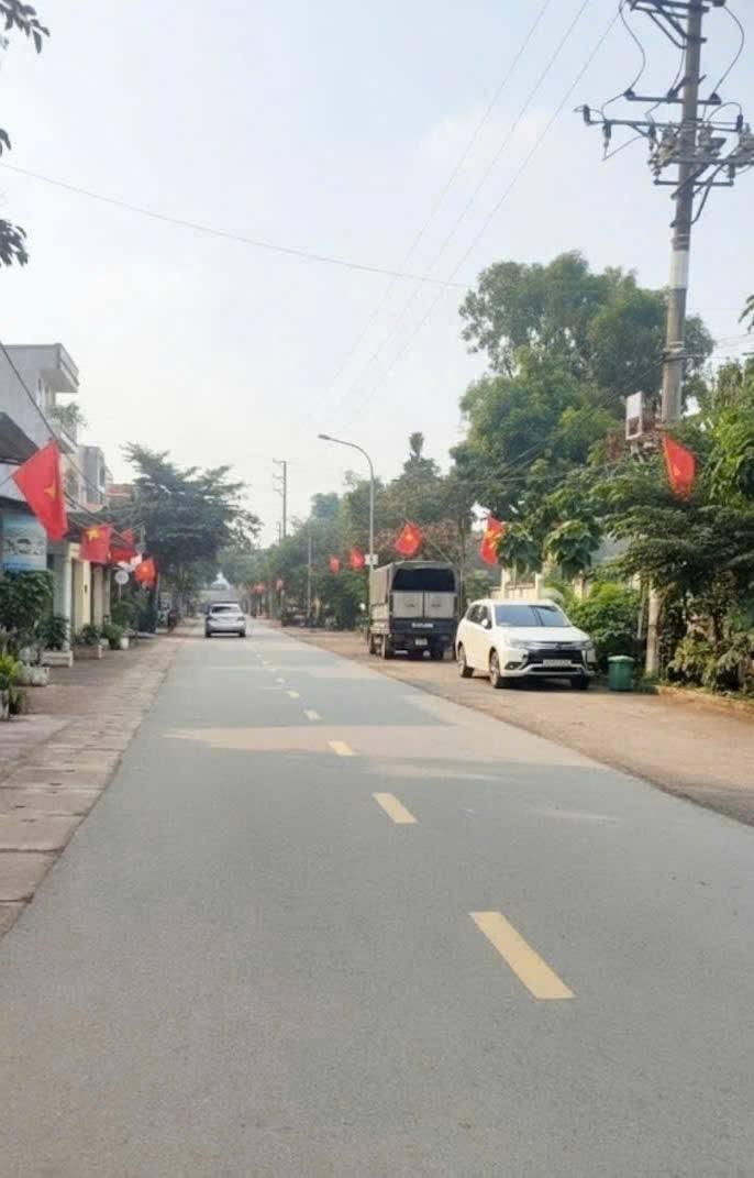 Đất nền Thạch Thất 1300m² - Tiềm năng tăng giá vượt trội!