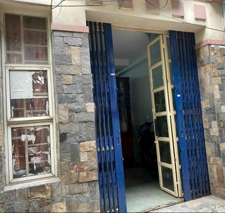 Nhà Nguyên Căn Phú Nhuận 35m² - Full Nội Thất, Hẻm Rộng - 12 Triệu