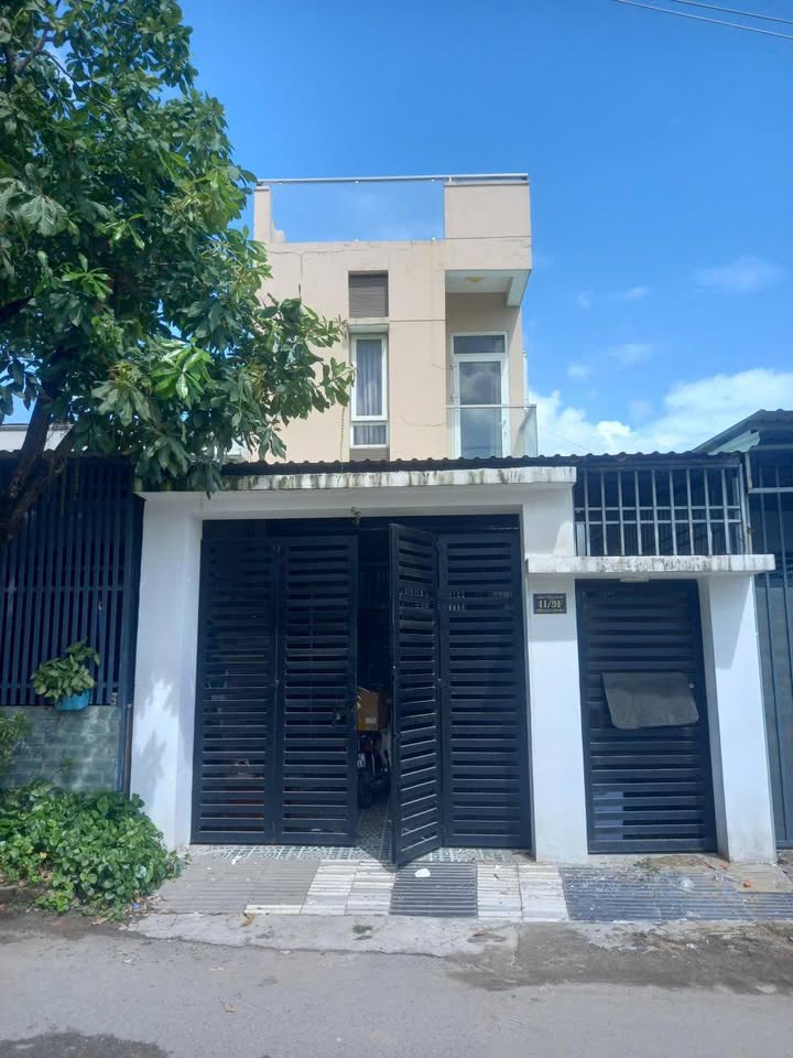 Nhà nguyên căn Thủ Đức 100m² - Thích hợp KD văn phòng