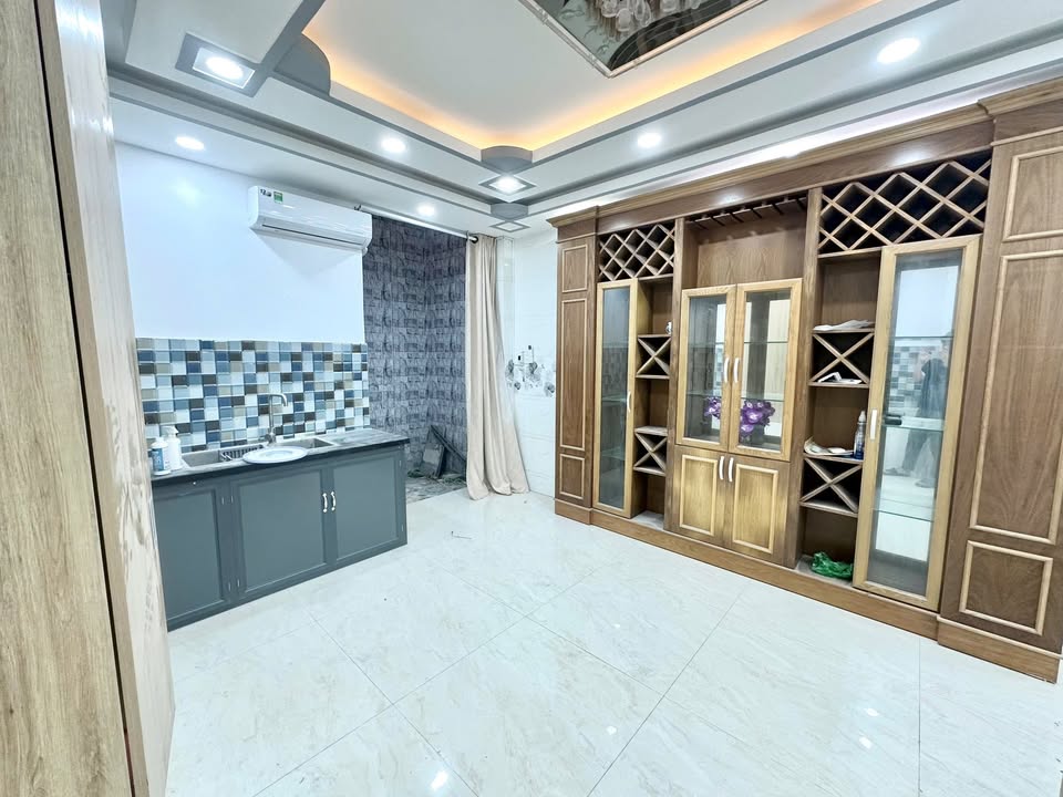 Phòng Trọ Gò Vấp 30m² Full Nội Thất Gỗ - Giá 4.3 Triệu/Tháng