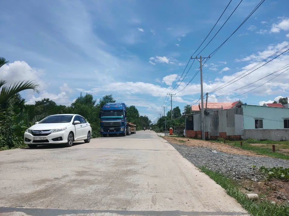 Đất thổ cư 4300m² mặt tiền Tỉnh lộ 833B, Bến Lức - Đầu tư kho bãi, nhà xưởng