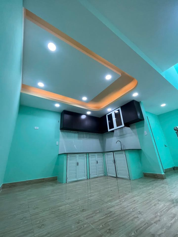 Nhà Nguyên Căn 4PN Kinh Doanh/Văn Phòng Hòn Rớ - Nha Trang Giá 6 Triệu