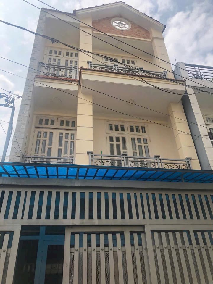 Nhà riêng Sơn Kỳ, Tân Phú 100m² - Hẻm ô tô vào tận nhà!