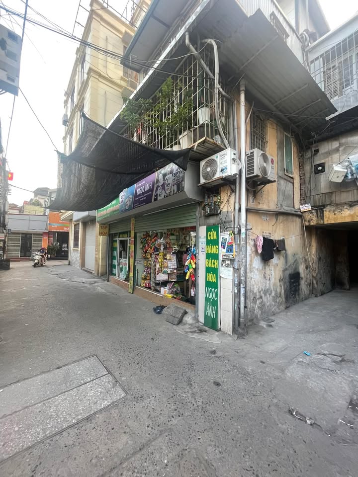 Nhà Phố Tân Mai 70m² - 2 Mặt Tiền, Kinh Doanh Đỉnh Cao, Ô Tô Tránh