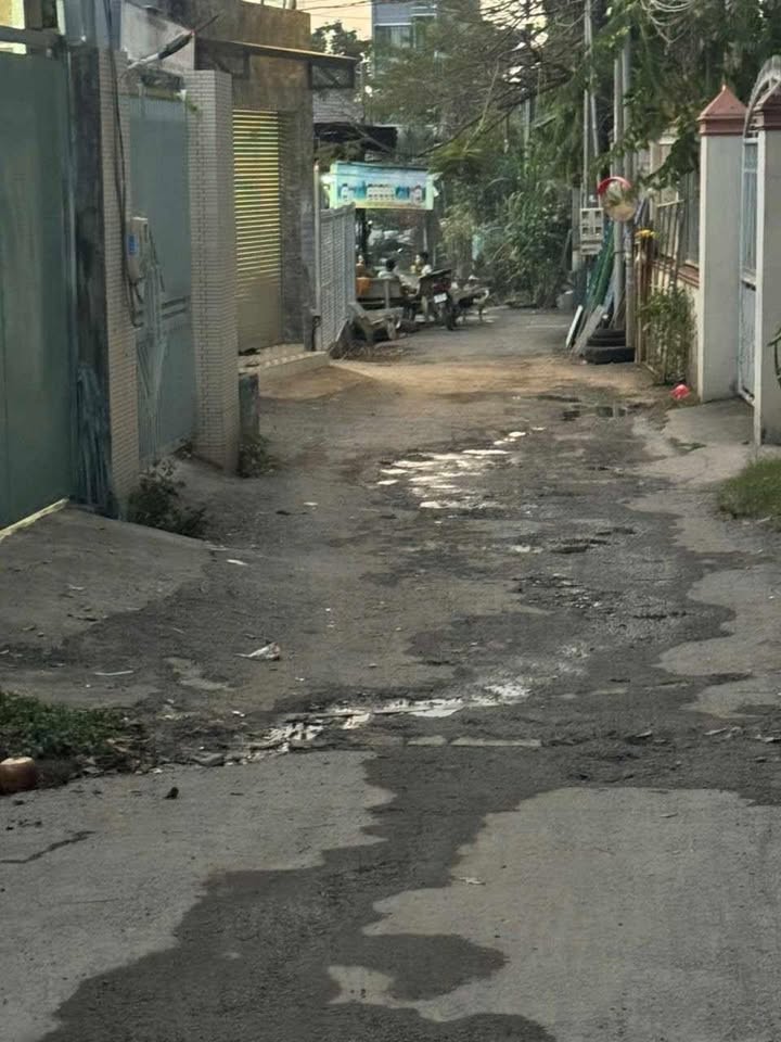 Nhà 100m² Phường An Hòa, Rạch Giá - Sổ Chung, Giá 1.3 Tỷ