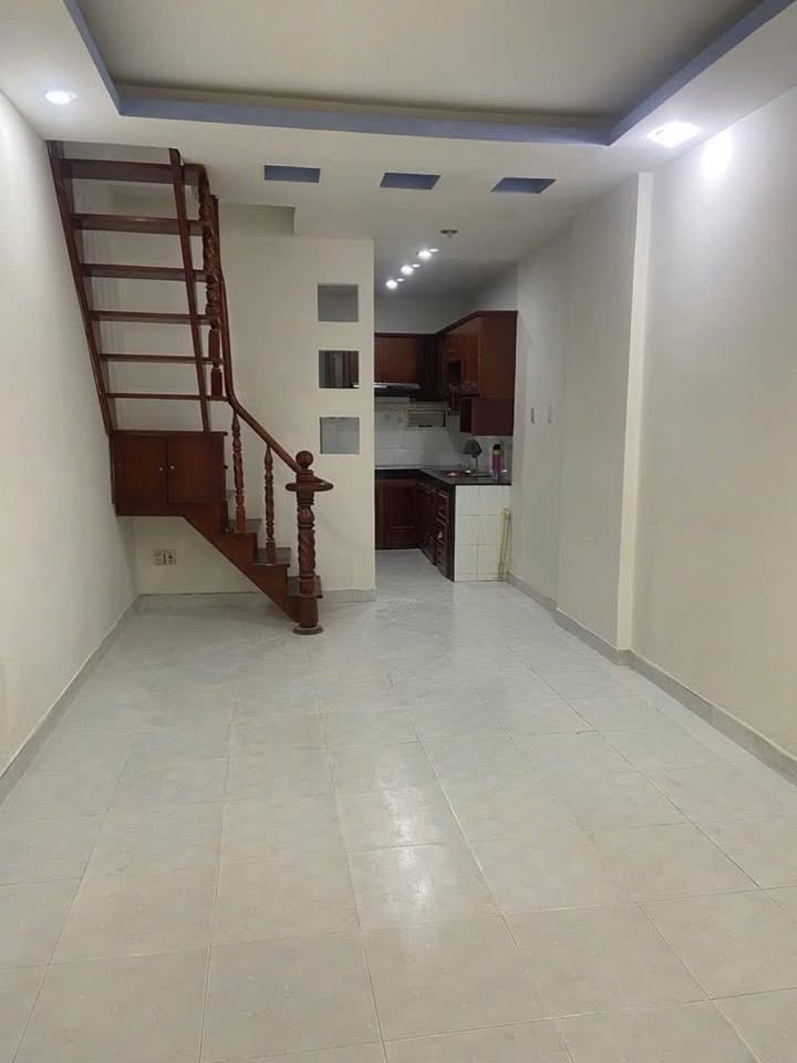 Nhà 24m² Phan Tôn, Đa Kao Q1 - 2 Tầng, Sổ Riêng, 6.8 Tỷ