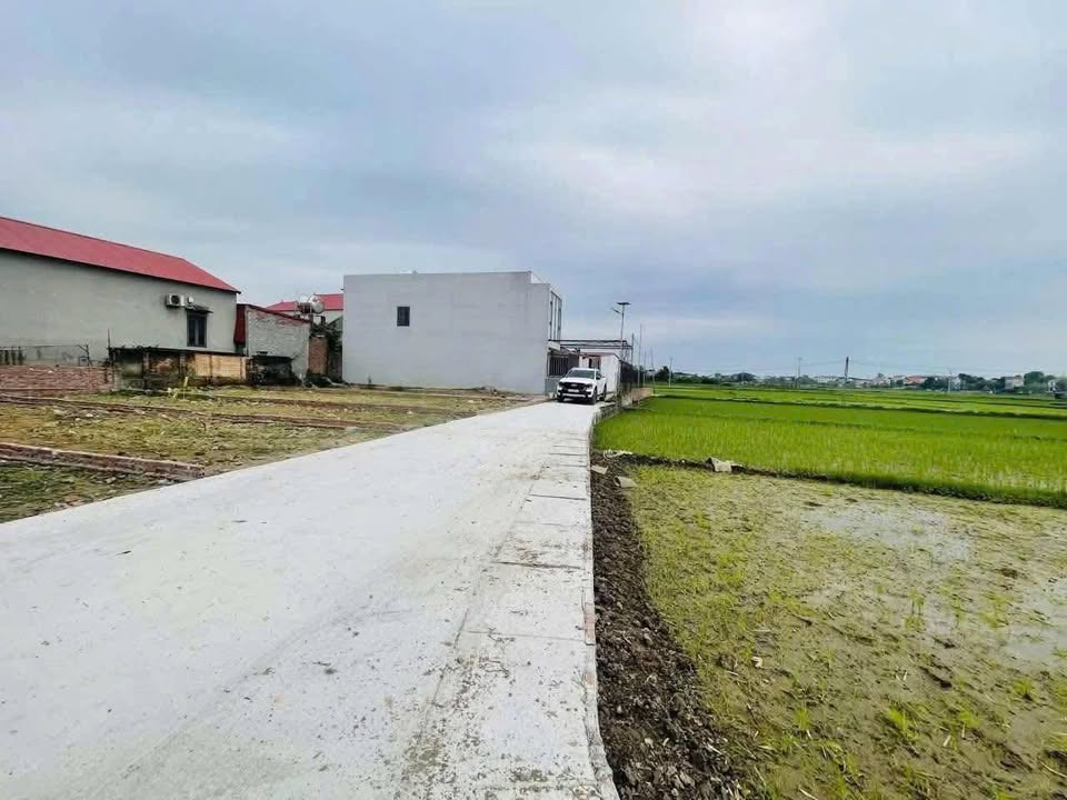 Đất nền Hương Mai Việt Yên 79m² - Đường to ô tô, sổ đỏ sẵn sàng!