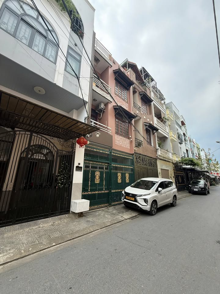 Nhà Mặt Tiền Nguyễn Hoàng, Đà Nẵng - 55m², 3.5 Tầng, Giá 7 Tỷ