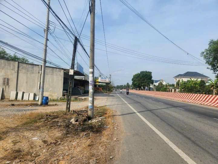 Mặt tiền ĐT 747 Dĩ An - 2520m² Kinh doanh đa ngành, Giá 18.5 tỷ