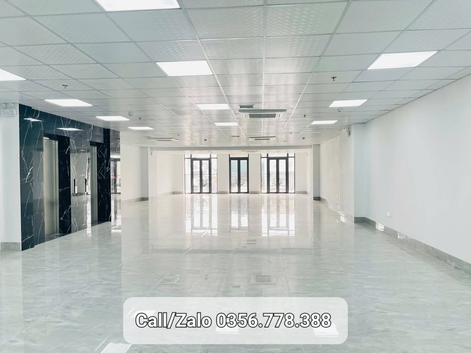 Văn phòng 300m² Trung Hòa - Yên Hòa, Cầu Giấy - Giá 70 Triệu/Tháng