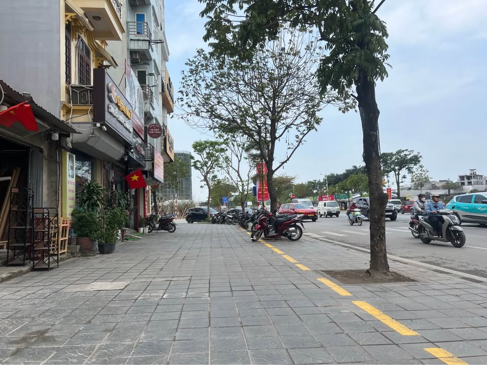 Nhà Mặt Phố Cổ Linh, Long Biên - Kinh Doanh Đỉnh Cao, 88m², 36 Tỷ