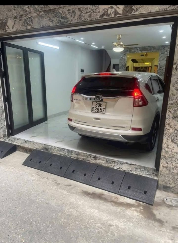 Nhà Phố Lạc Long Quân Tây Hồ 60m² - Thích hợp KD đỉnh!