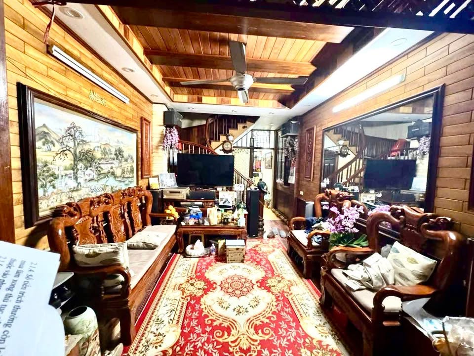 Nhà Định Công Hạ 39m² chỉ 2.7 tỷ - Vị trí đẹp, sẵn sàng vào ở!