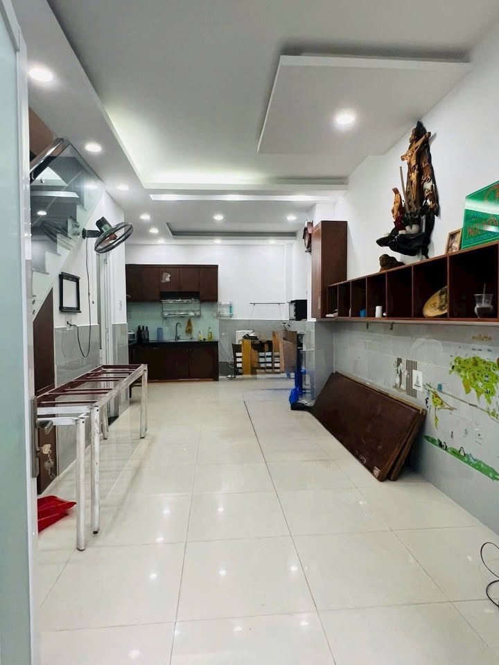 Nhà Cho Thuê Lê Đình Thám, Tân Phú 35m² - Sẵn sàng ở ngay!