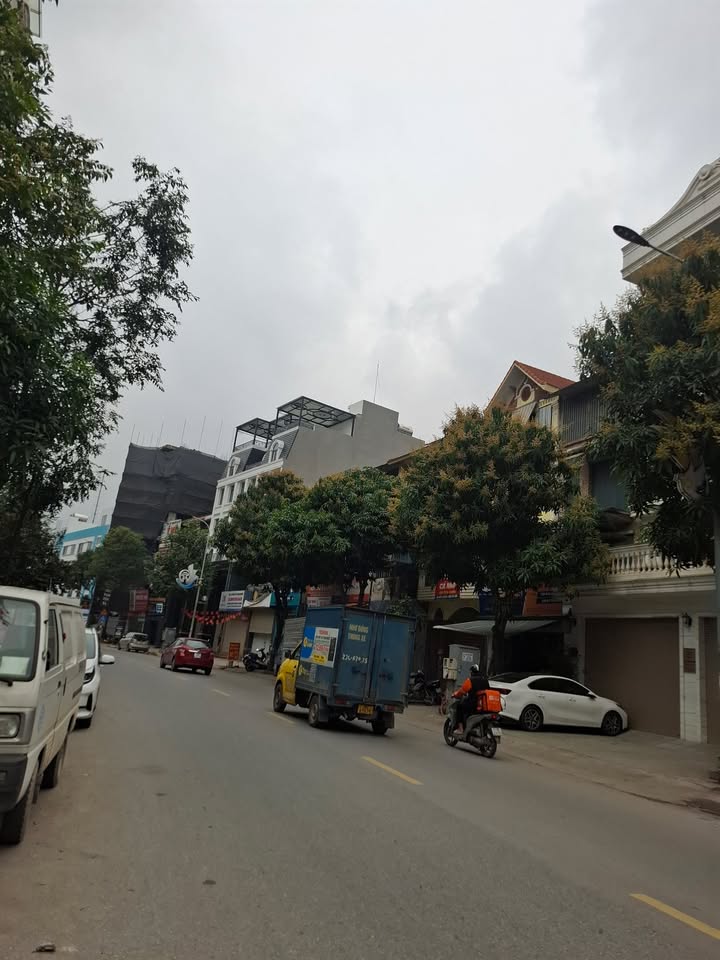 Nhà phố Đường Chiến Thắng Hà Đông 500m² - Mặt tiền kinh doanh sầm uất!