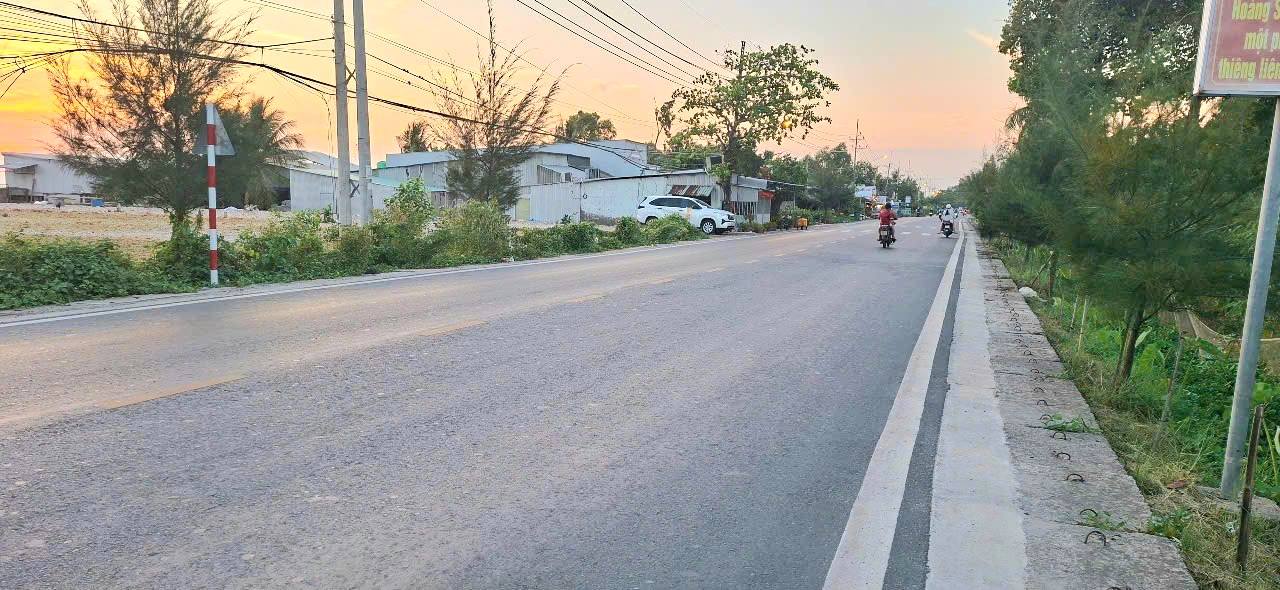 Đất Vàng Hà Tiên 600m² - Mặt Tiền QL80, View Biển Chill, Giá 2 Tỷ