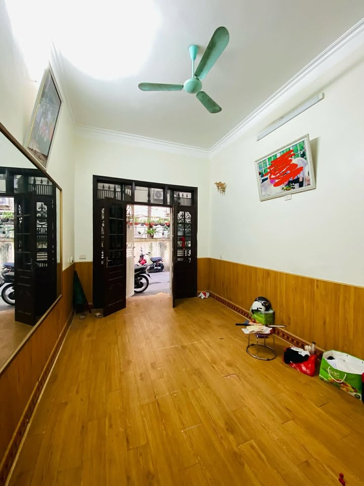 Nhà 60m² 2.5 Tầng Hướng Đông Nam - Gia Cẩm, Việt Trì - Giá 3.x Tỷ