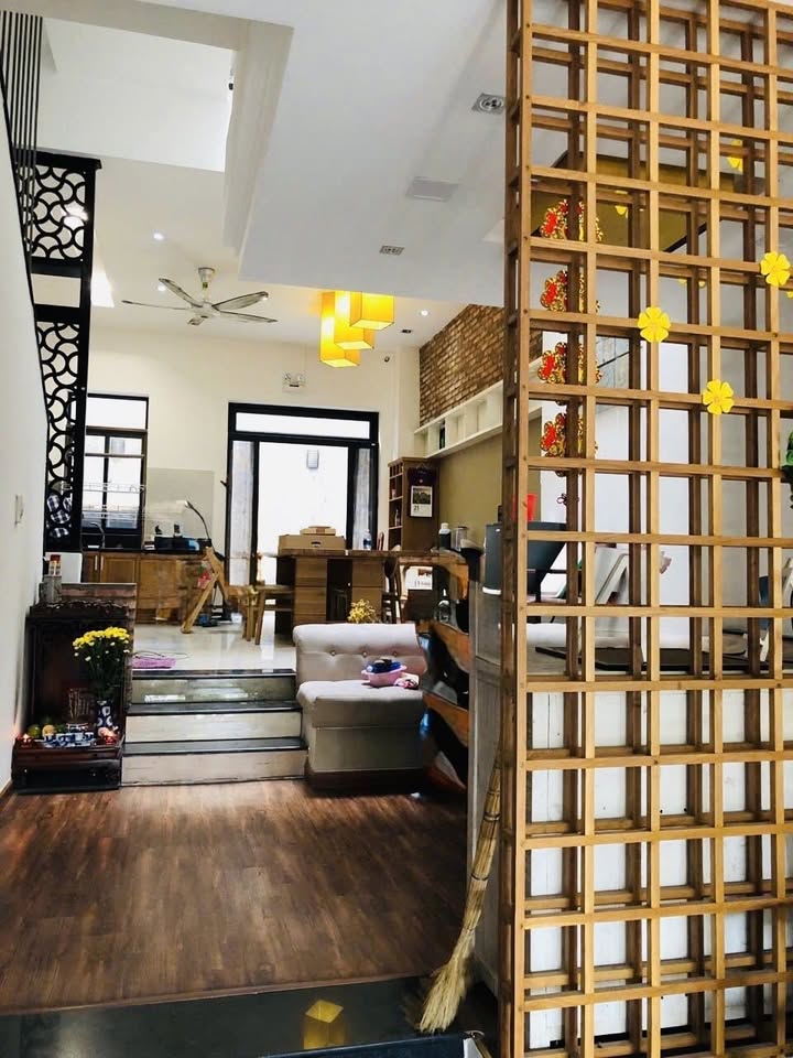 Nhà riêng Gò Vấp 520m² giá 15.5 tỷ - Ô tô vào tận nhà!