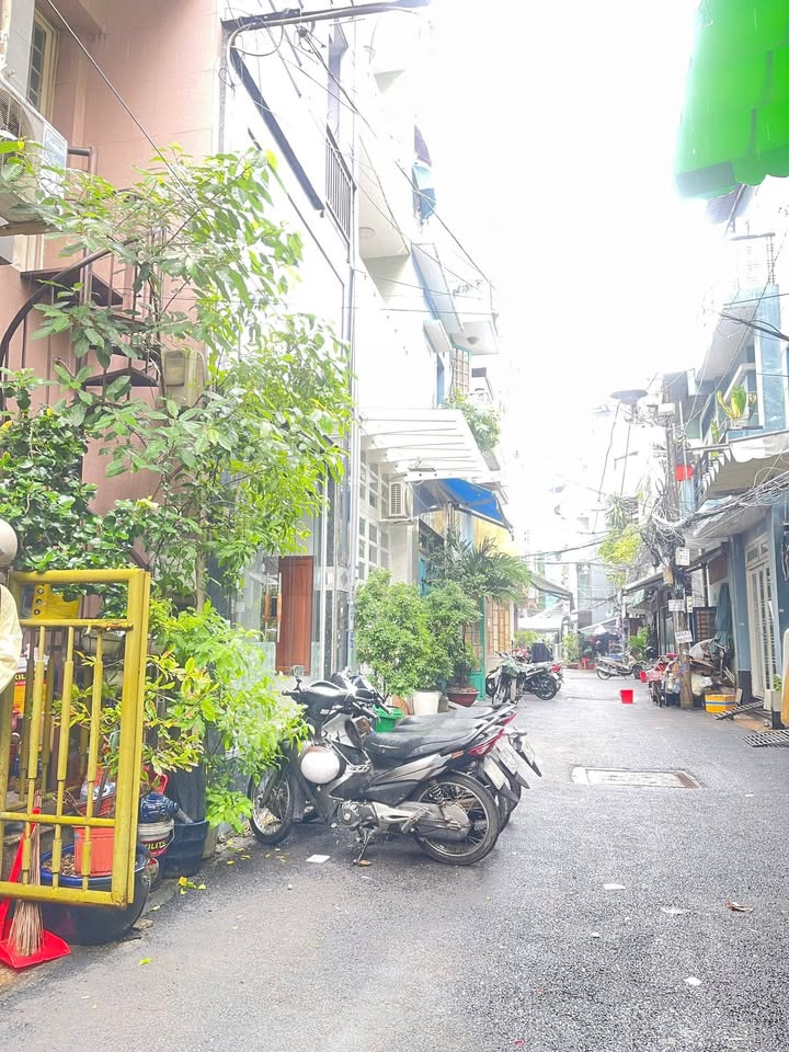 Nhà Hẻm Xe Tải Lê Văn Sỹ, P3, Q3 - 55m², 4 Tầng - 12 Tỷ