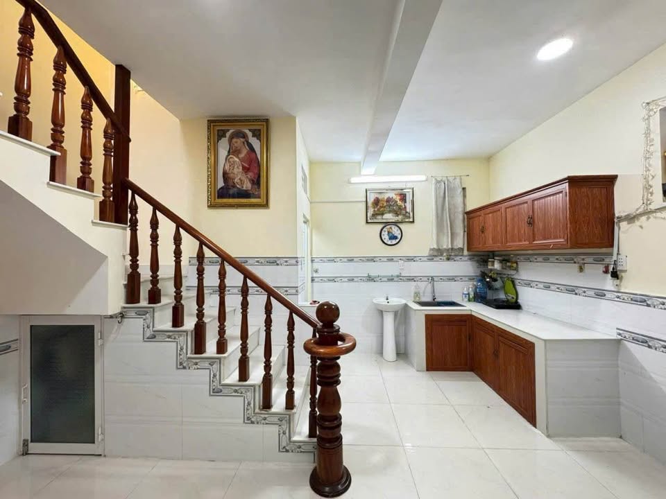 Nhà 2PN Phường Tân Phong, Biên Hòa - Giá 4 Triệu, Sẵn Ở Ngay