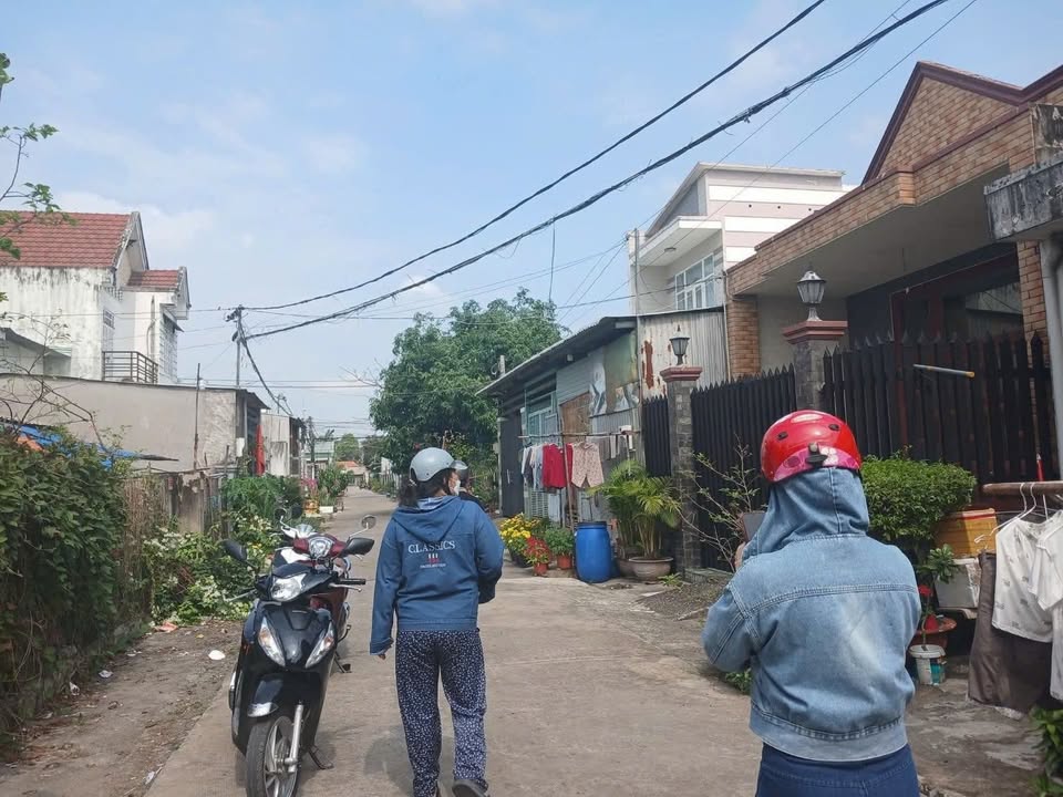 Nhà Ấp Đình Củ Chi 70m² Giá 1.5 Tỷ - Sổ Hồng Sẵn Sàng