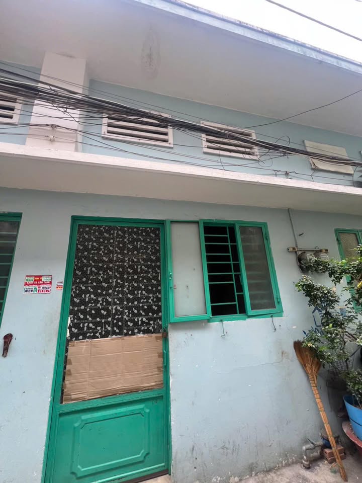 Phòng trọ Âu Dương Lân Q8 18m² giá 4 triệu - Sẵn sàng vào ở!