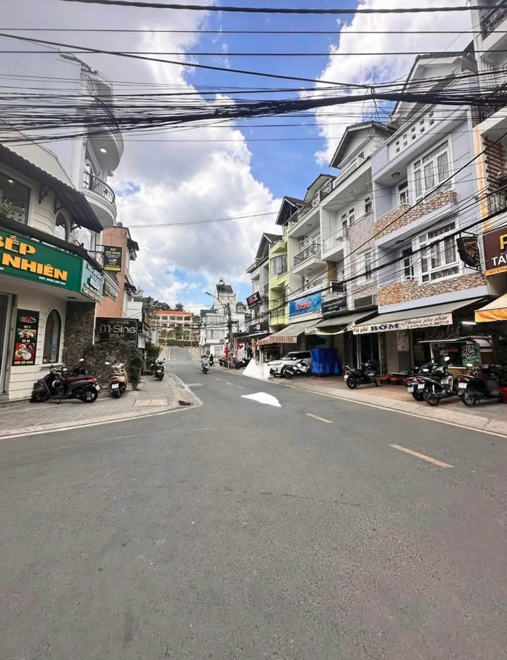 Nhà Mặt Tiền Phan Đình Phùng Đà Lạt 109m² - Kinh Doanh Đỉnh Cao