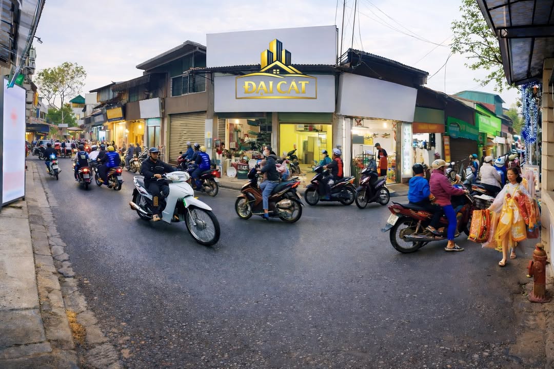 Nhà Mặt Đường Tả Thanh Oai 33m² - Mặt Tiền Kinh Doanh, Ô Tô Đỗ Cửa