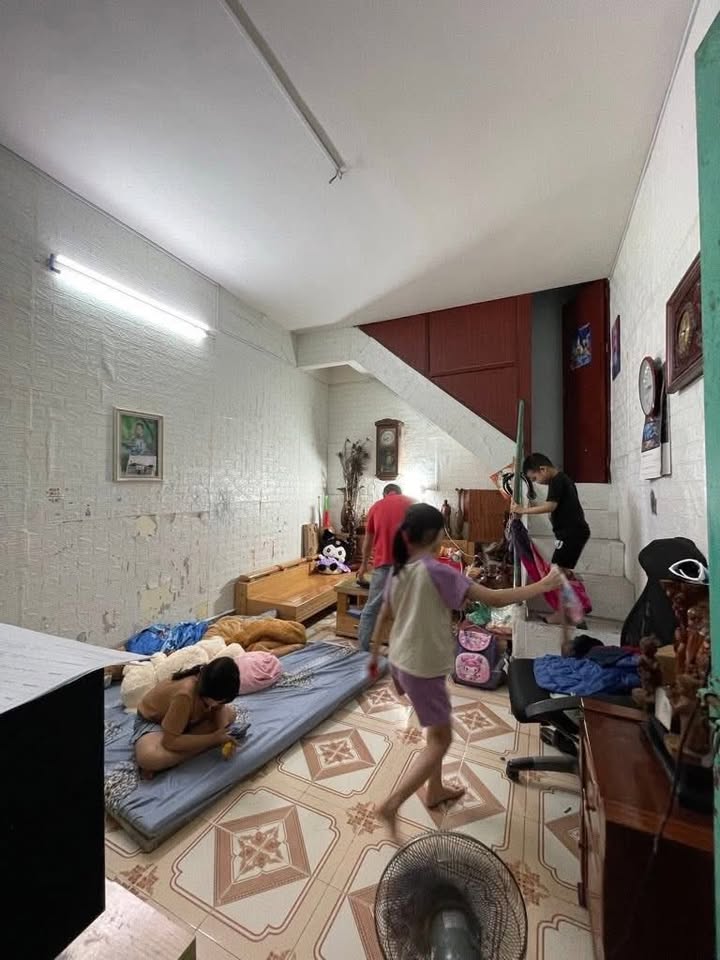 Nhà riêng Phố Đào Tấn, Ba Đình 28m² - Giá tốt hiếm có!