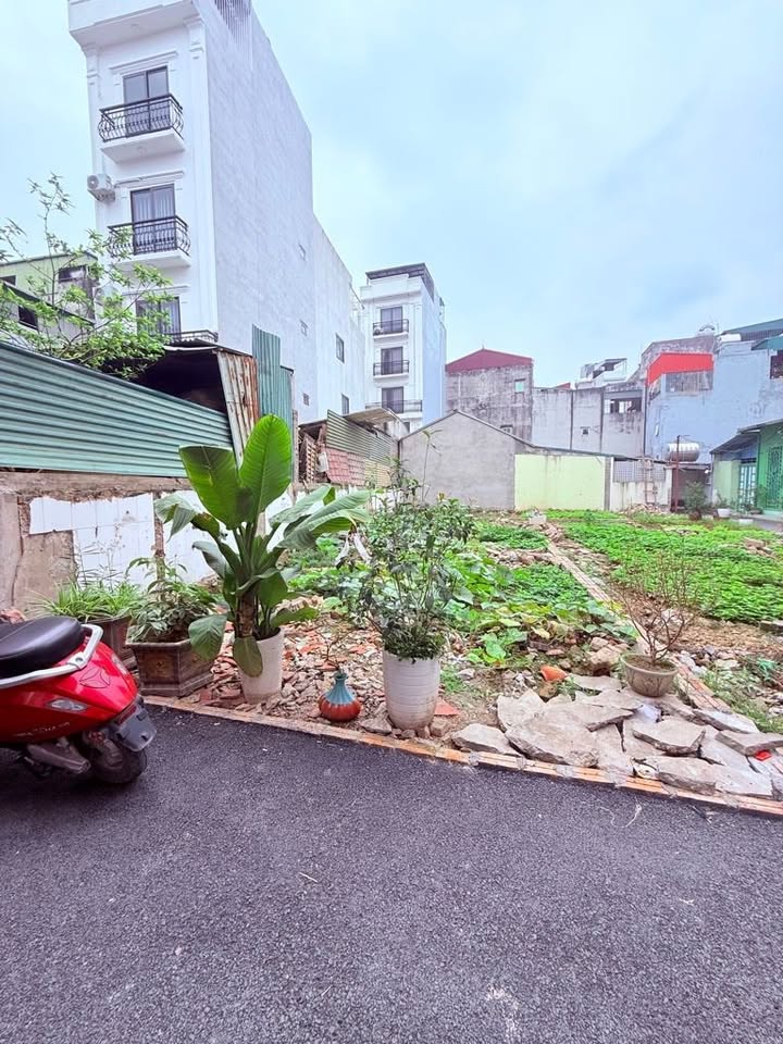 Đất nền Phúc Lợi Long Biên 57m² 7 tỷ - Sổ đỏ chính chủ!