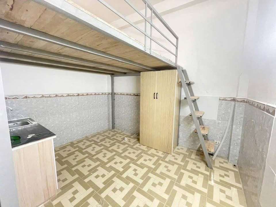 Phòng trọ 120 Lạc Long Quân, Tân Bình 3.3 triệu - Giờ giấc tự do!