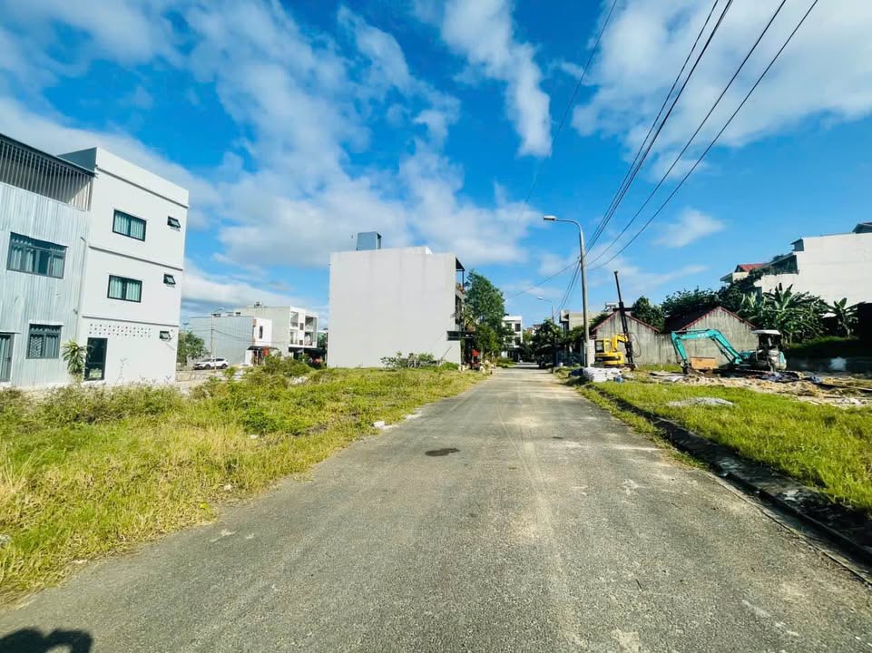 Đất nền Xuân Thiều 97m² - Mặt tiền 6m, chỉ 4.1 tỷ - Cơ hội vàng Đà Nẵng!