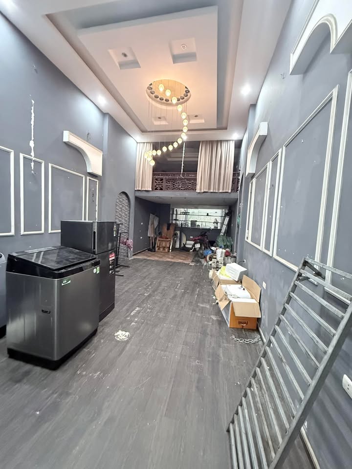 Mặt bằng kinh doanh Phú Đô 45m² - Ô tô tải đỗ cửa, chỉ 8 triệu!