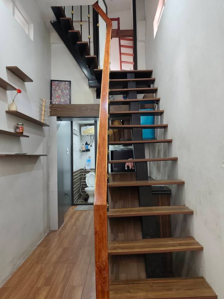 Nhà Phố Hồ Sen Lê Chân 21m² chỉ 1.25 Tỷ - Mặt Tiền Kinh Doanh Hiếm Có!