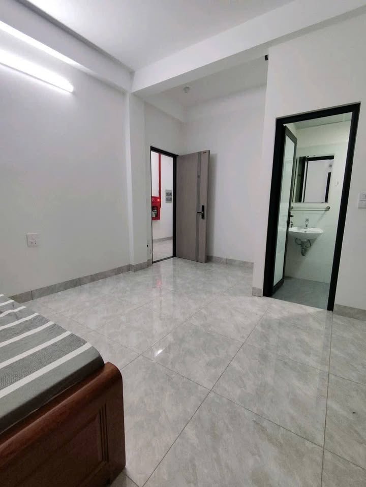 Căn hộ khép kín Phố Tư Đình 25m² - Full nội thất cao cấp!