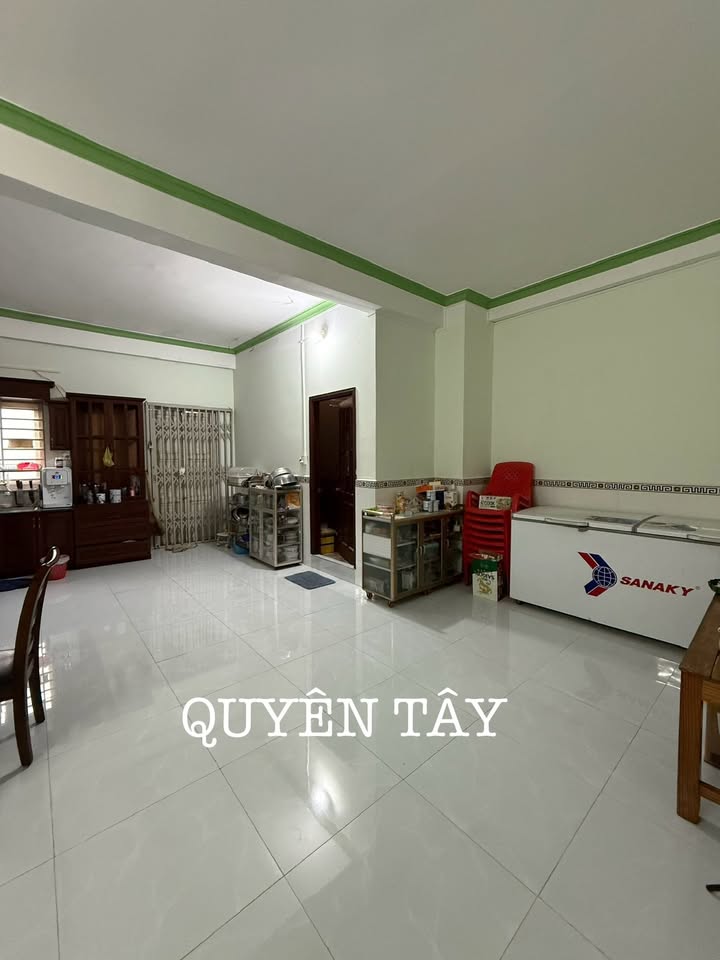 Nhà mặt tiền Tây Sông Hậu 150m² 15tr - Ô tô vào tận nhà