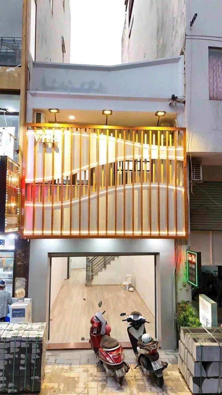 Nhà Mặt Tiền Nguyễn Văn Giai Q1 - Kinh Doanh Đắc Lợi 48 Triệu