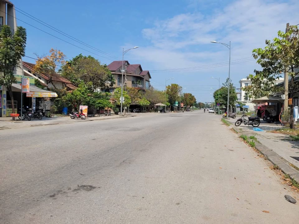 Đất nền Đồng Khởi 200m² - Vị trí đắc địa kinh doanh đỉnh cao!