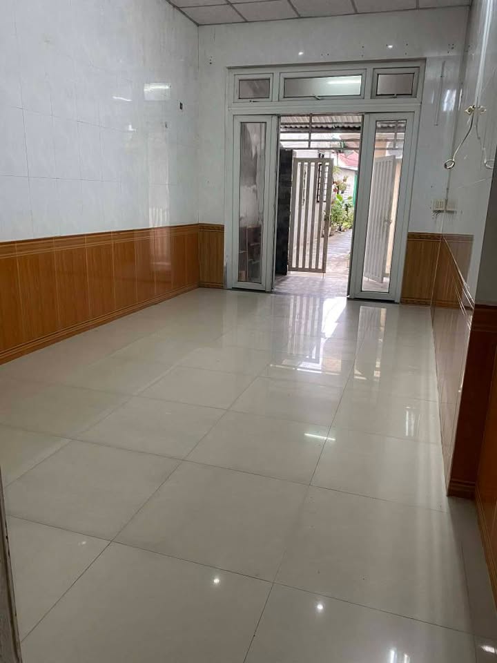 Nhà Kiệt Hàm Nghi 3PN Rộng Rãi - Giá 4.8 Triệu/Tháng